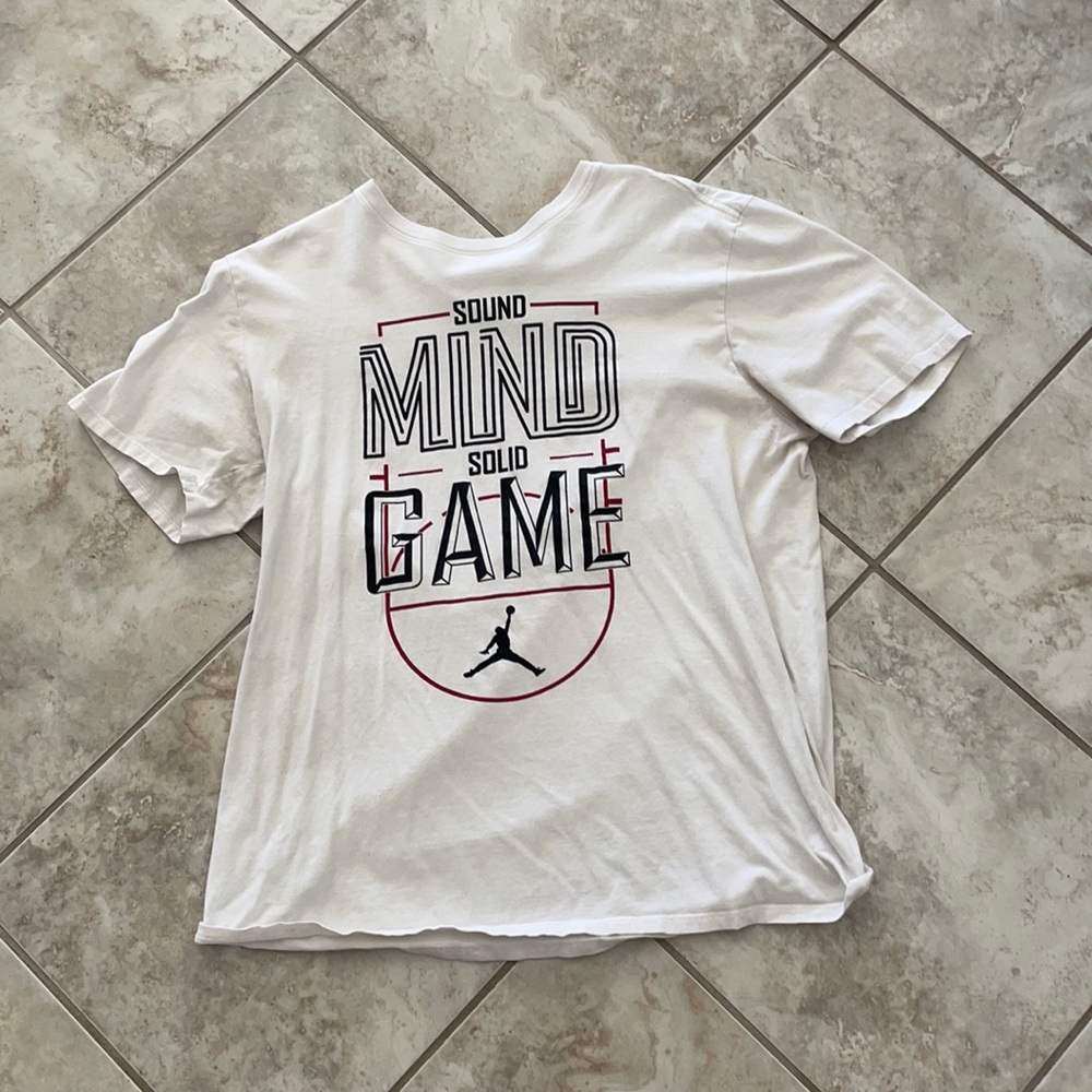Men’s large Jordan T-shirt